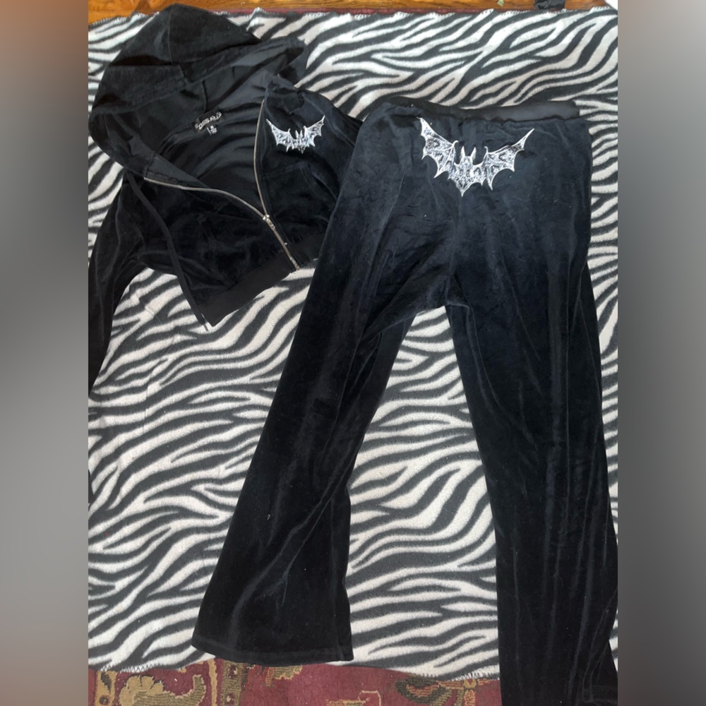 DOLLSKILL Bat print hoodie joggers set